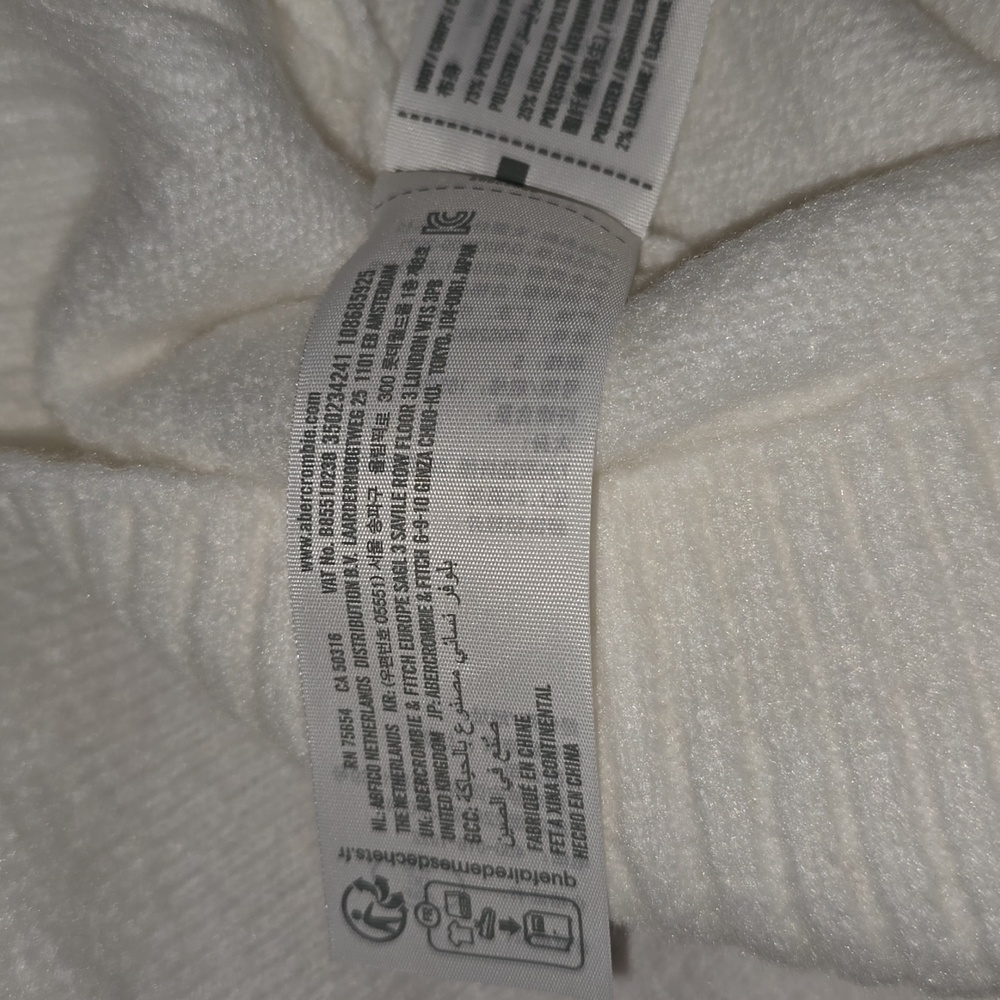 Hollister American Flag Sweater - Picture 8 of 8